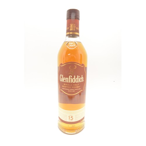 218 - One tubed bottle Glenfiddich Unique Solera Reserve, aged 15 years, 70cl, 40% and one bottle Teachers... 