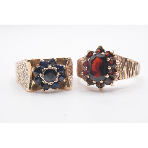 318 - x2 9ct yellow gold rings both of cluster design, approx sizes Q and T. gross combined weight 10.4g a... 