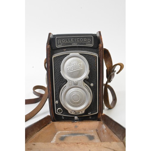 339 - A Franke & Heidecke Rolleicord model DBP  twin lens reflex camera, serial number 1379029 Schneider-K... 