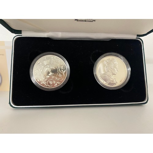 221 - Royal Mint Silver Crown Set 2002 in presentation box.  Sterling .925 silver.