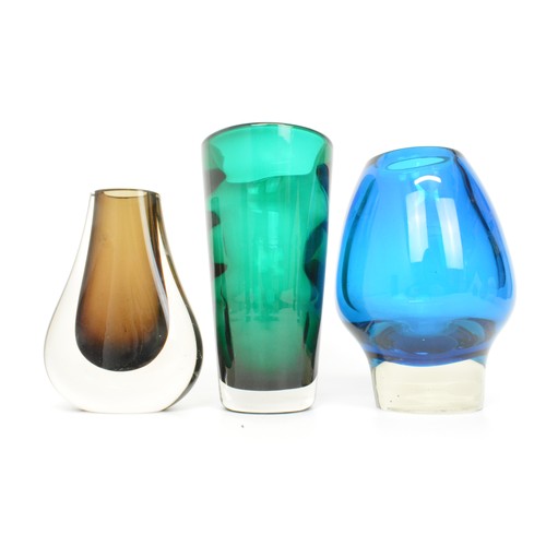 4 - An assortment of mixed coloured glassware vases to include Caithness, Parlane etc. x8