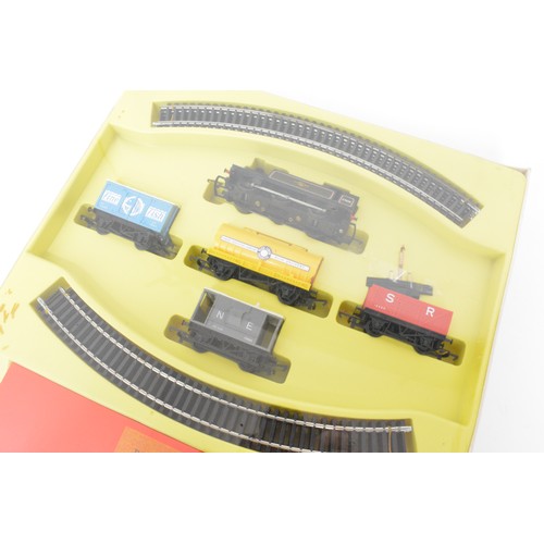 78 - Tri-ang Hornby Model Electric Train set together with boxed Tri-ang Hornby R.503 suburban freight se... 