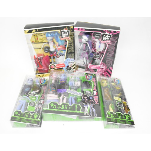 69 - Boxed Monster High Dolls made by Mattel, X5