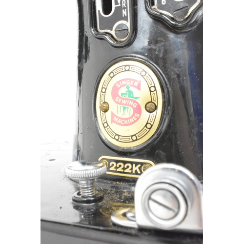 159 - Singer Featherweight model 22k, in original case, with key, instructions and accessories, in working... 
