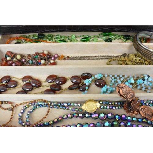 239 - Jewellery box containing mixed costume jewellery, rings, necklaces, bracelets etc.