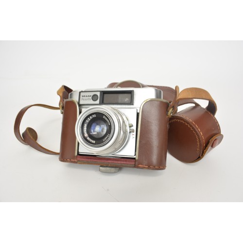 92 - Vintage cameras consisting ExaktaVX1000 Carl Zeiss Jena lens, Carl Braun Paxette Super 1 L, Coronet ... 