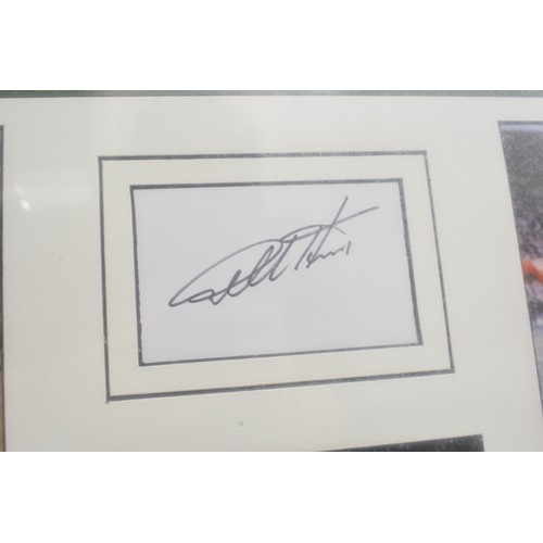 97 - Sporting memorabilia - England World Cup 1966, team photo with signature by Sir Geoff Hurst, certifi... 
