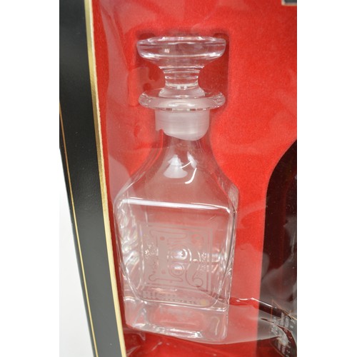 119 - One Gift Pack bottle Highland Park Aged 12 years Single Malt Scotch Whisky Limited Edition with Crys... 
