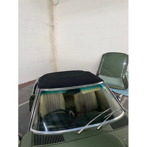 2 - Mercedes SL280 1983, rare vintage/thistle green with cream leather seats. 130k miles. Dry stored for... 