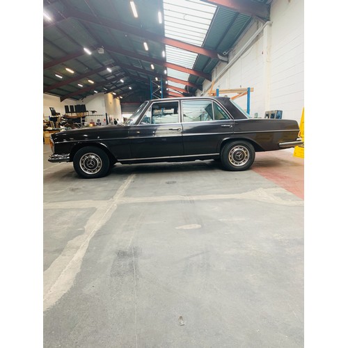 6 - Mercedes 250 S (2.5L), 1967, Auto, 4 door saloon, showing 60,000 miles, dark burgundy with light bei... 