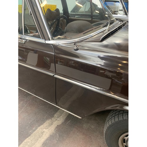 4 - Mercedes S 280 (2.8L), 1973, Auto, 4 door saloon, showing 60,149 (unverified) miles, brown with ligh... 