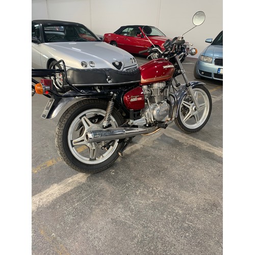 20 - HONDA CB 400T MOTORBIKE, 1978, 37k miles, Red Tank and only 2 previous owners. Really lovely example... 