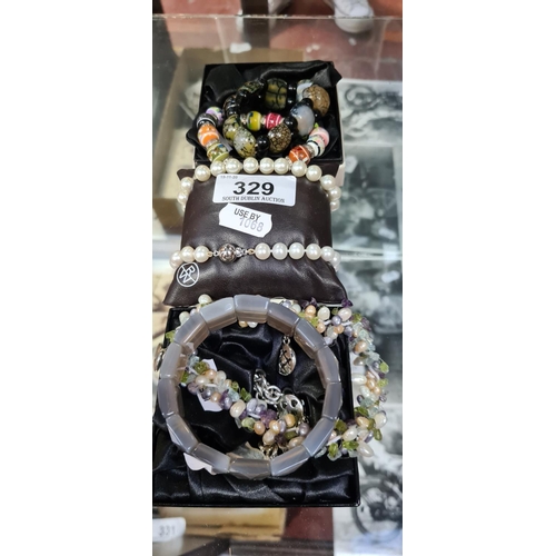 329 - Good Selection of Jewellery inc a heavy silver chain and padlock, natural pearl bracelet and 5 other... 