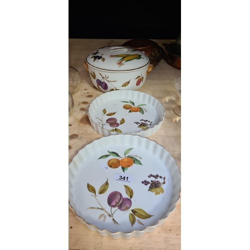 341 - 3 pieces of Royal Worcester table ware inc a large tareen and two pie dishes.