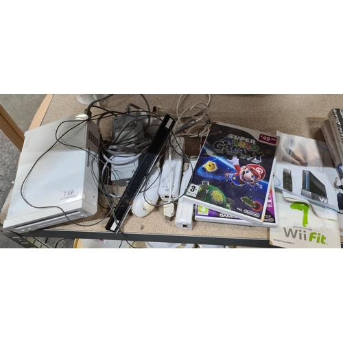 746 - Wii games system and accessories.