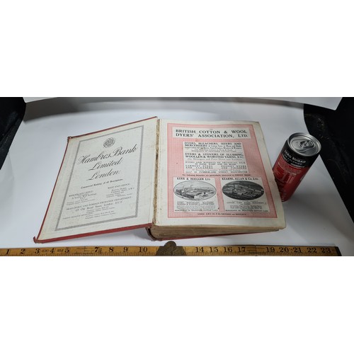 424 - kelly's Directory of Merchants, Manufacturers, & shippers of the world. Large book 1925 