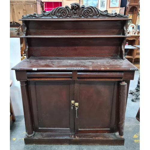 545 - Victorain gallery back sideboard with lion mask handles. Could do with a clean and one of the pillar... 