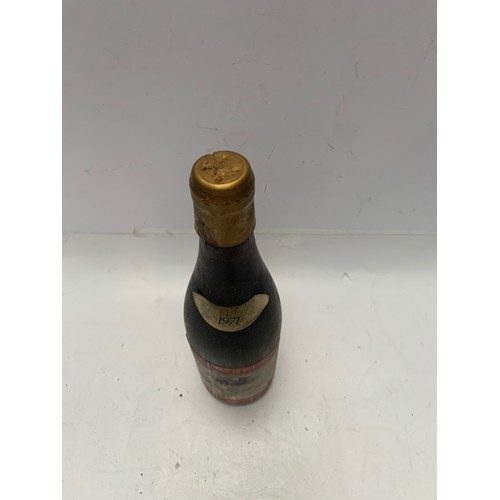 87 - Liger-Belair Volnay, C.Marey & Comte, Burgundy 1971 
1x Bottle Red. Last bottle sold on wine-searche... 