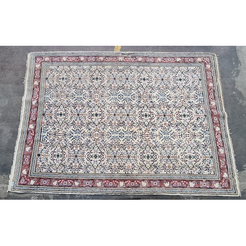 325 - Handmade Persian rug 233cm x  Hand made Persian rugs with creams are very rare and sought after. As ... 