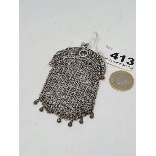 413 - Victorian mesh purse with double clasp interior. Think its silver but the marks are worn. Lovely qua... 