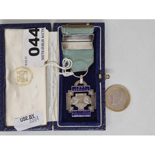 44 - Sterling silver long service medal in fitted box. The national operatic and dramatic society.
