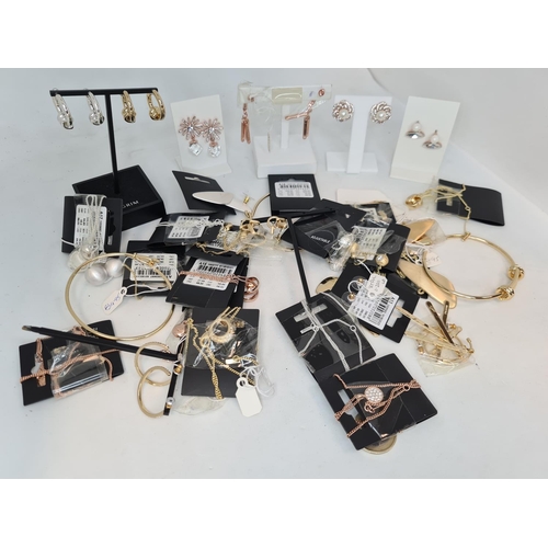 449 - Huge bag of brand new Pilgrim Jewellery retail value approx €1000