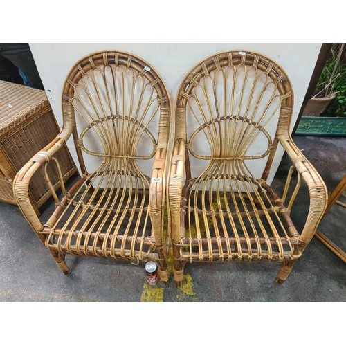 508 - 2 x  Bamboo sun room chairs. Nice quality