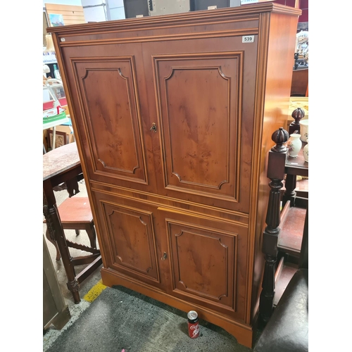 539 - Lovely satinwood drinks cabinet. With mirrored interior. 155cm x 100cm