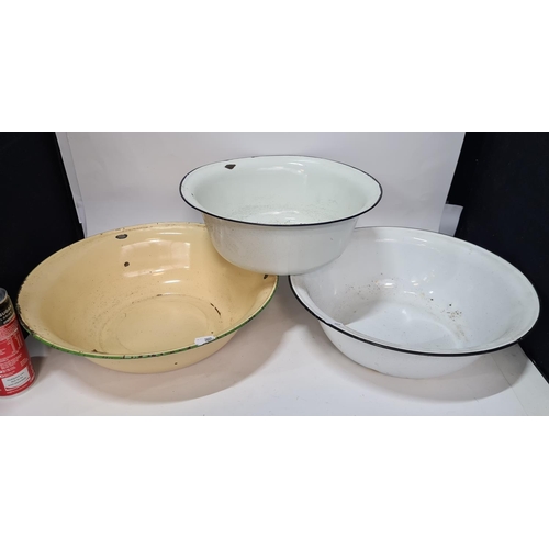 546 - 3 Large metal bowls