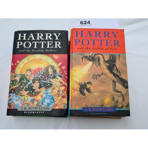 624 - Two Harry Potter first editions. HP and the deathly hallows and HO and the goblet of fire, Condition... 