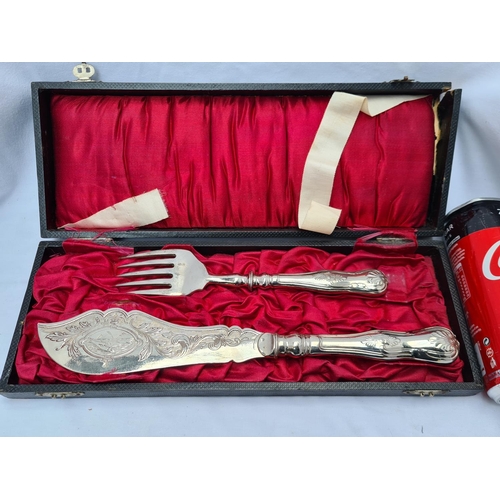 146 - Kings pattern serving set in original velvet lined box