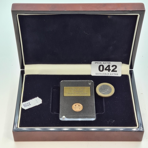 42 - Queen Elizabeth 65th Coronation Solid Gold Quarter Sovereign.