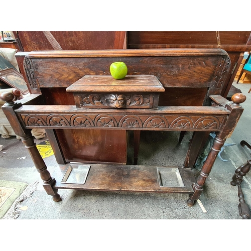 622 - Antique hall stand with turned legs and  drip trays with a small drawer with a lion's head. Mm: 96 c... 