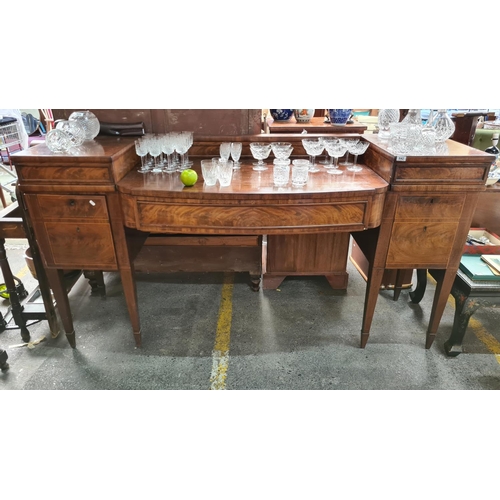 642 - Very large antique side board. Mm: 104 cm x 210 cm x 61 cm. With two tall outer pillars, holding the... 