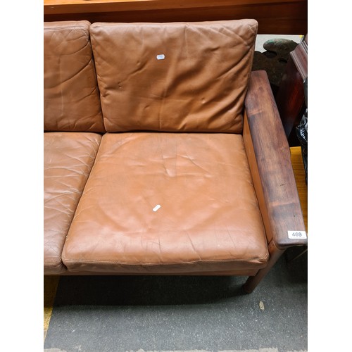 469 - Fabulous Mid century Rosewood and leather Large 4 seater Sofa by leolux. Very similar couch on line ... 