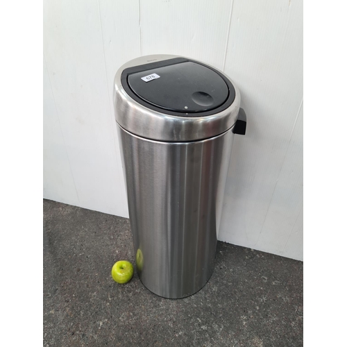 678 - Brabanita Ss push bin