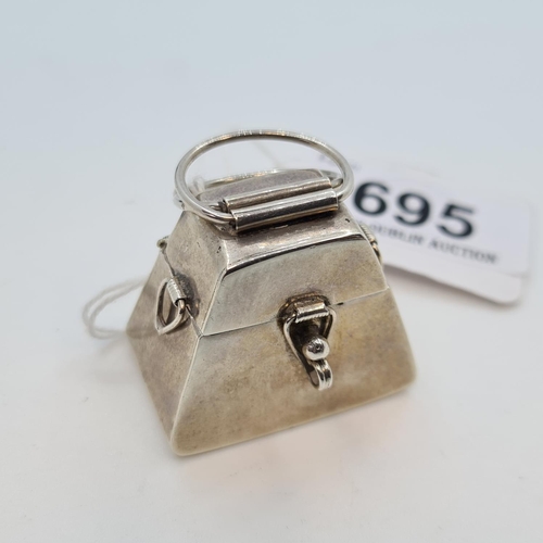 695 - Super cute Sterling Silver Bag 26g It opens.