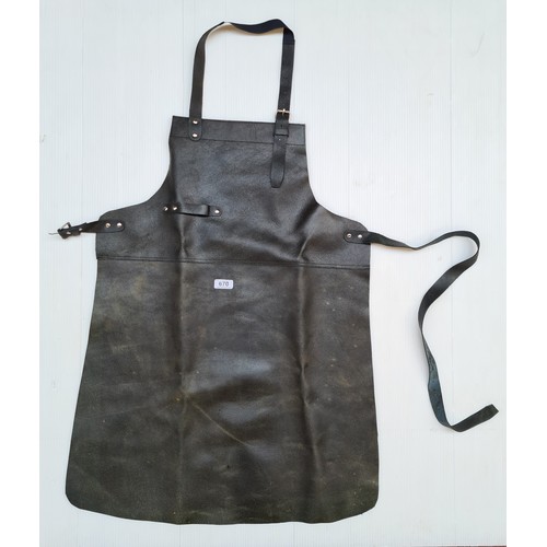 670 - 100% leather crafsman apron, Super quality cost over €300 to buy. Very good condition.