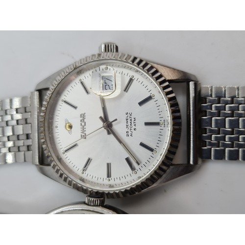 104 - Two Good Gents watches. Nice date just swatch watch with Stainless Steel strap and an Encar 25 jewel... 