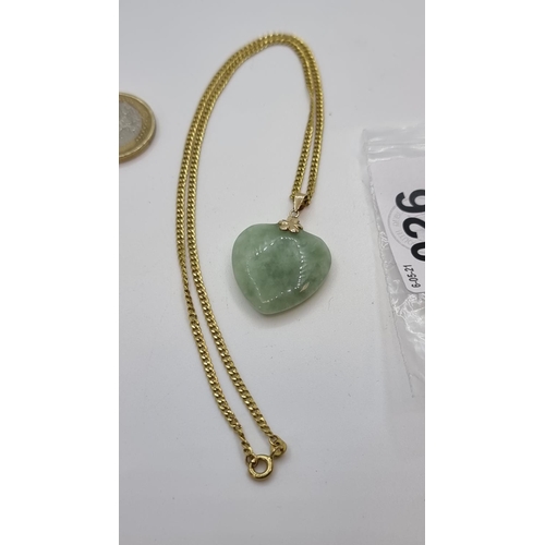 26 - Super 9 carat gold chain with natural jade stone pendant. Weight of gold, 11g.