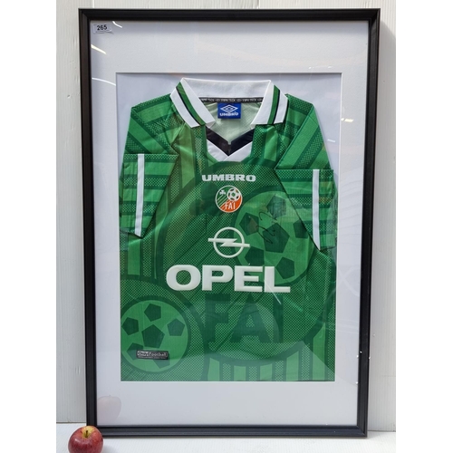 265 - Original Ireland jersey signed by Irish and Cork legend. Roy Keane