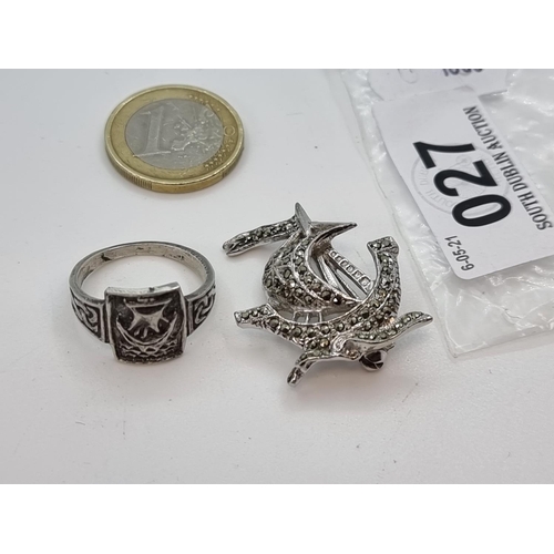 27 - Silver ring with Viking design, size R. Weight 4g. silver gemset brooch, depicting sailing boat.