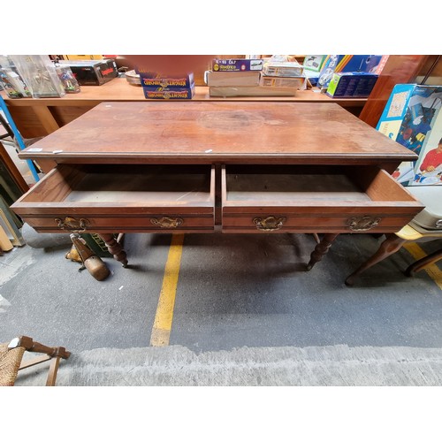 447 - Nice Edwardian side table with 2 drawers, turned legs with stretcher base