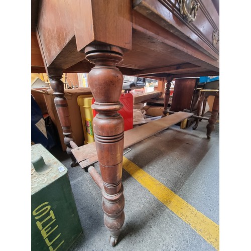 447 - Nice Edwardian side table with 2 drawers, turned legs with stretcher base