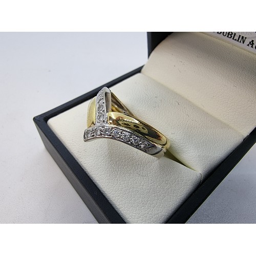 425 - Lovely 18 carat gold wishbone diamond ring, 0.75ct of Diamonds. size O, weight 6g. Super quality rin... 