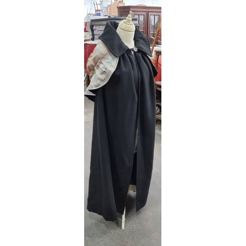 231 - 100% wool cloak by Jean's of Donegal with detachable decorative hood