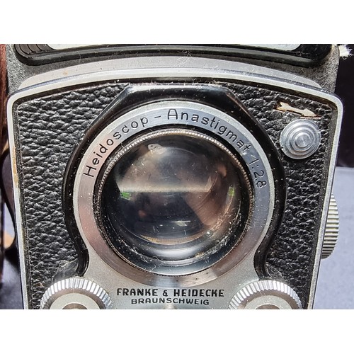 192 - Vintage Rolleiflex F3.5 camera medium format 120mm film