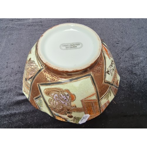 196 - Handpainted Japanese satsuma bowl, in nice condition.