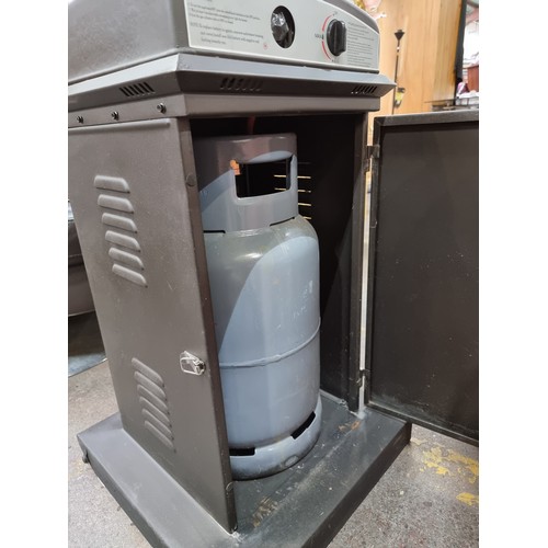 570 - No reserve : Please read This super large patio heater cost €750 according to vendor comes with a fu... 