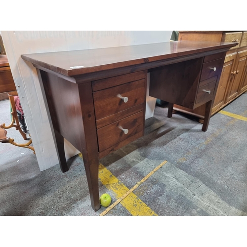 Lot 585       